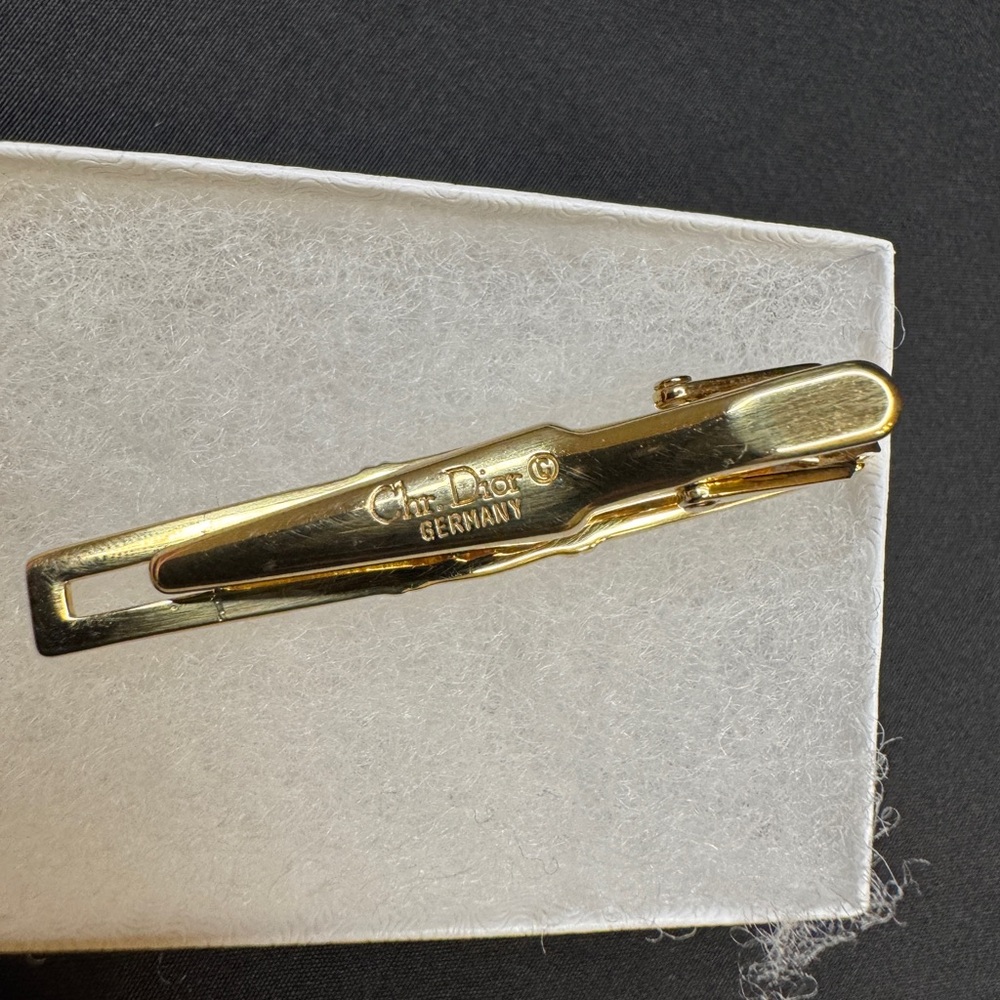 Christian Dior Men's GOLD “CD” Logo Tie Clip Bar for Neck Tie - Picture 12 of 13